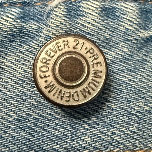 Forever 21 Blue Denim Button Detail - Picture 4 of 4